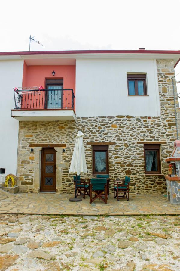 To Petrino Holidays House Metagkitsi 외부 사진